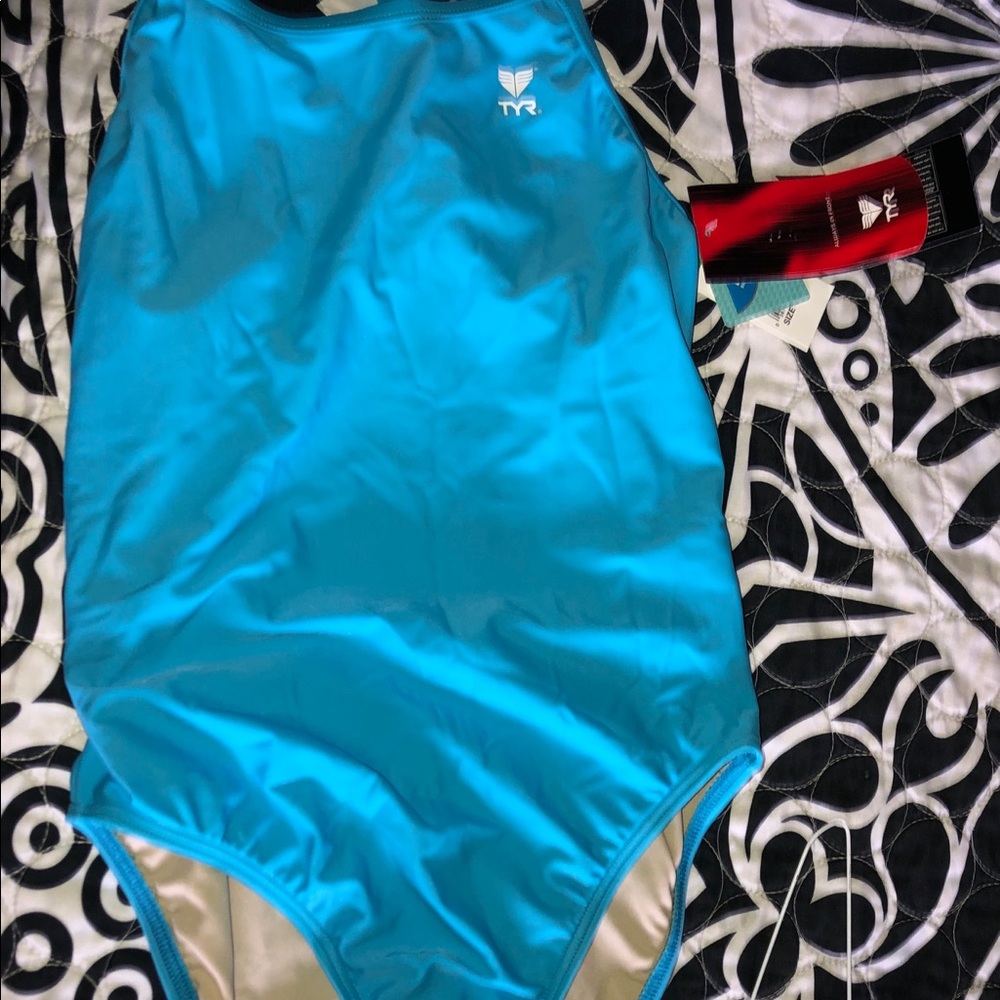 One piece set